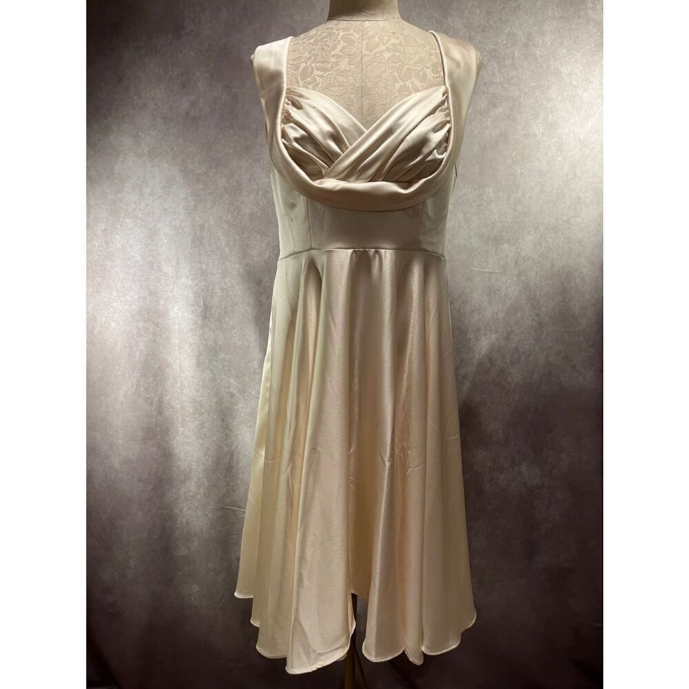 Unique Vintage Liza Luxe Elegant Cream Sleeveless Dress size large
